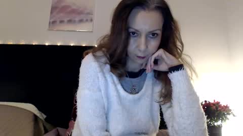 sexysexyhotwetpinkredpussy online show from March 8, 9:30 pm