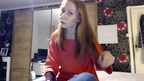 Snapshot of kingandprincess chatting on January 19, 5:28 pm sexysexyhotwetpinkredpussy online show from January 19, 5:28 pm