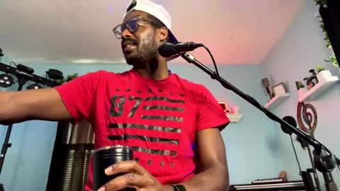 KC online show from February 9, 5:01 pm