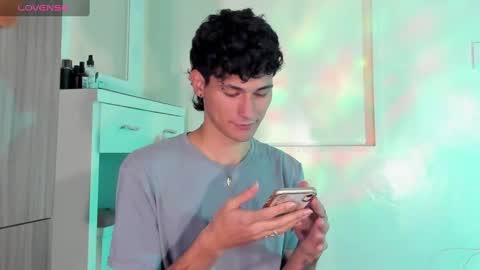  A L E X  online show from February 18, 6:15 am