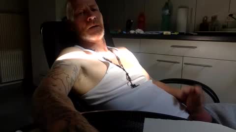kingsize online show from September 10, 9:43 am