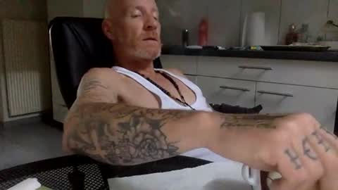 kingsize online show from September 9, 7:08 am