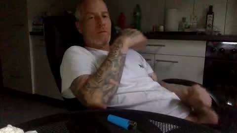 kingsize online show from October 22, 7:33 am
