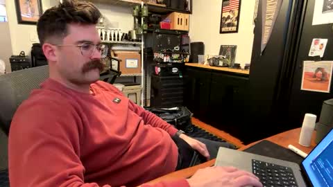 kingxhelm online show from March 8, 6:56 pm