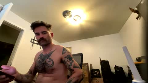 kingxhelm online show from June 21, 9:21 pm