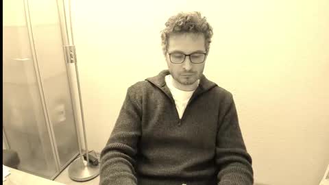 Snapshot of kinksubbydubby chatting on October 20, 7:30 pm kinksubbydubby online show from October 20, 7:30 pm