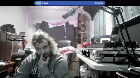 Snapshot of kinkybiguy14 chatting on September 16, 11:12 am Kinky Cassie online show from September 16, 11:12 am