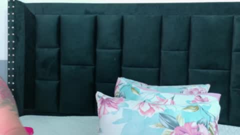 MISS RYN  online show from March 15, 11:46 am