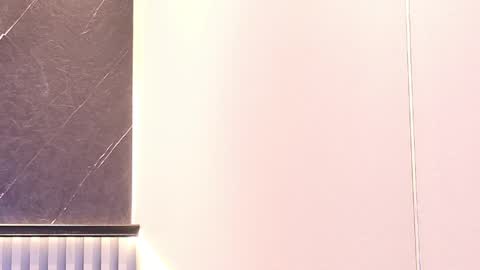  CALL ME KINSLEY  online show from April 8, 4:26 am