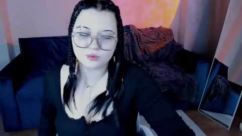 kira online show from February 16, 1:04 am