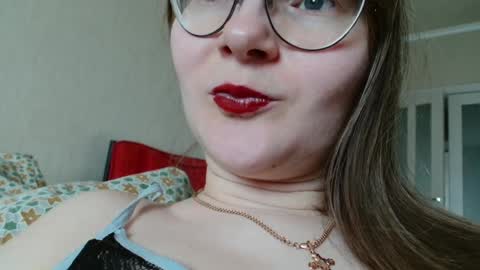 KiraGoldens online show from March 26, 12:10 pm