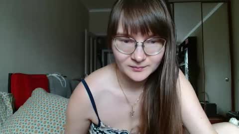 KiraGoldens online show from March 28, 11:11 am