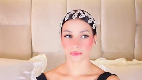 kira online show from November 17, 12:57 am