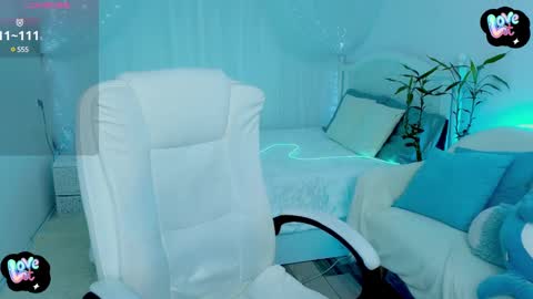    online show from February 19, 10:12 am