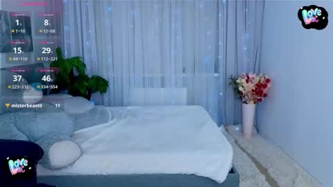    online show from October 15, 12:39 pm