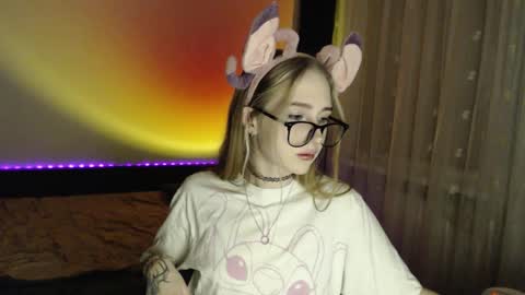 kisa____ online show from February 14, 12:46 am