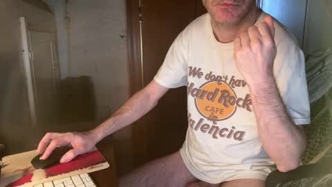 kissofbanned1983 online show from May 22, 7:48 am