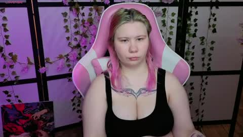 kitsune_little online show from April 15, 1:36 pm