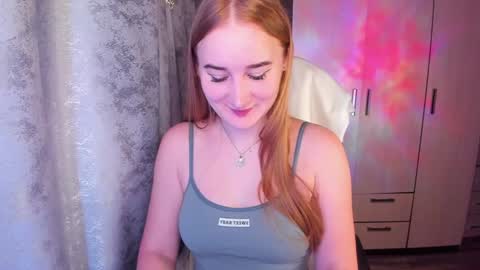 kitten_sun online show from February 8, 1:54 am