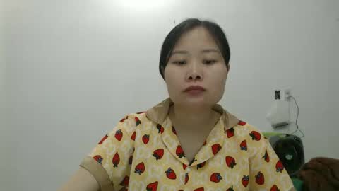 kitti_baby2x online show from April 1, 12:50 pm