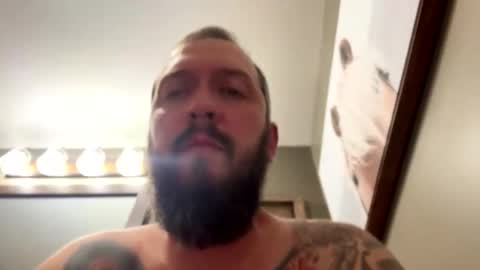 kittmatt31 online show from May 6, 1:55 am