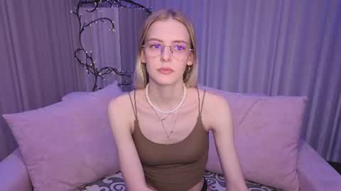 Kitty online show from June 11, 12:43 am