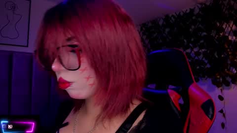 Camila online show from November 18, 1:41 am