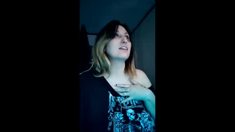 KiTTY XP online show from May 26, 3:29 pm