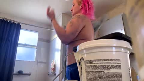 Drip maker online show from January 14, 10:34 pm