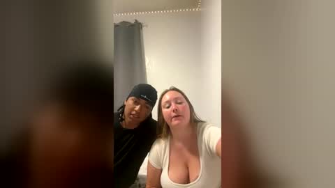 kittygiz online show from June 21, 7:37 am