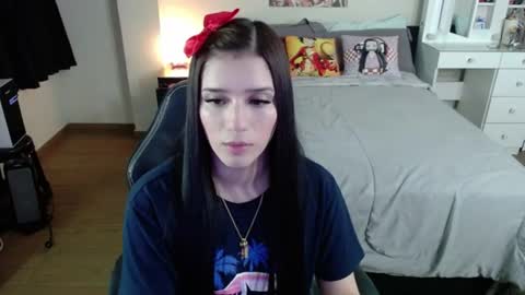 Isabel online show from June 12, 3:38 am