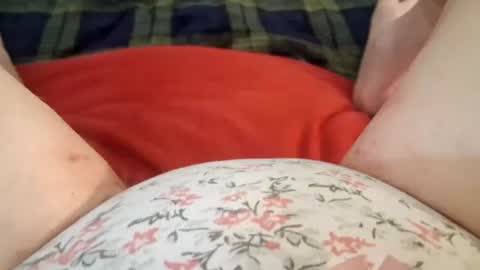 kittyneedsherdaddy online show from June 20, 6:03 pm