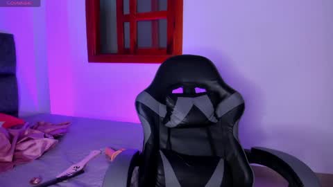 kitty online show from April 17, 10:01 pm