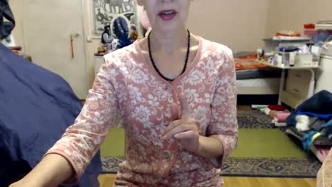 KiuminBerry online show from December 27, 12:45 pm