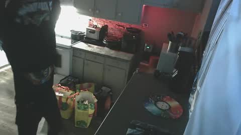 kiveuxmakeu online show from November 3, 4:52 pm