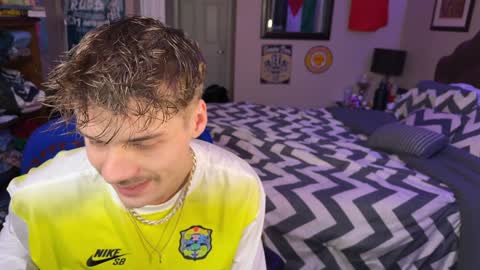 Kyle online show from December 27, 2:22 pm