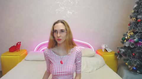 Snapshot of klaryevans chatting on January 9, 11:36 am Klary online show from January 9, 11:36 am