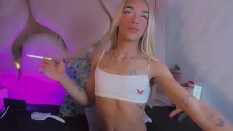 Kloe online show from April 18, 6:54 pm