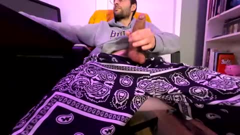 knautyknight online show from February 12, 12:48 am