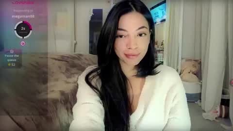 Lisa      online show from October 3, 5:10 pm