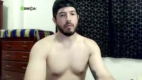kolombianox online show from August 8, 5:50 am
