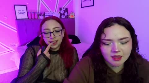 camila online show from April 9, 11:21 pm