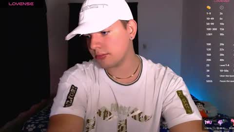 Klyie Online Mostly at 10pm-7am COL time online show from February 14, 11:09 pm