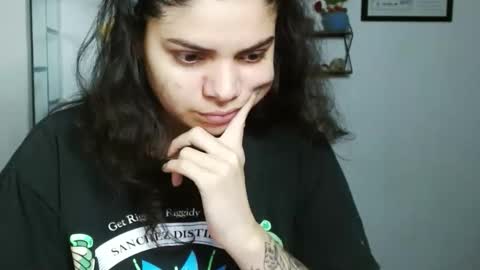 Snapshot of koranikky08 chatting on October 9, 2:17 am Karoll online show from October 9, 2:17 am