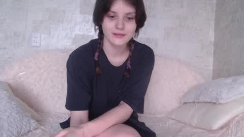 krissvoss online show from January 12, 12:56 pm