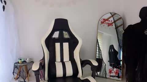 Kris online show from October 23, 4:30 pm