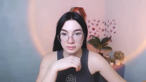 Snapshot of kristenx_x chatting on September 10, 10:38 am Kristen online show from September 10, 10:38 am