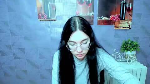 Snapshot of kristenx_x chatting on October 21, 7:46 am Kristen online show from October 21, 7:46 am