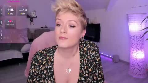 Tina online show from January 27, 7:03 pm