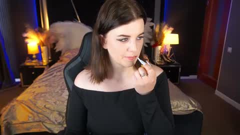 kristifoxy online show from July 26, 12:36 pm
